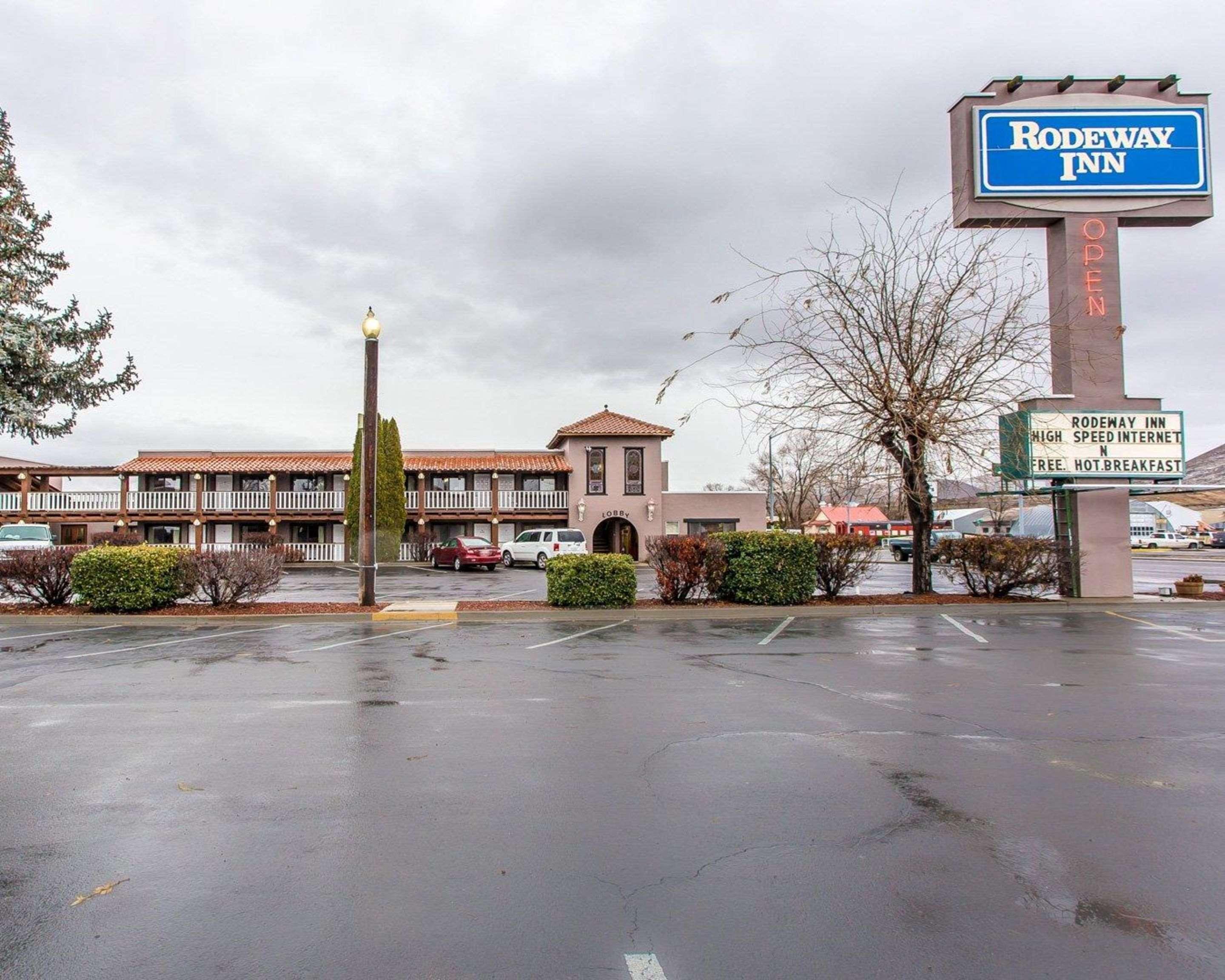 Rodeway Inn Baker City Bagian luar foto