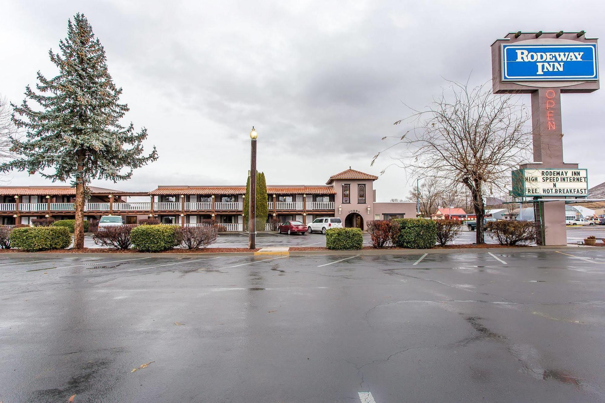 Rodeway Inn Baker City Bagian luar foto